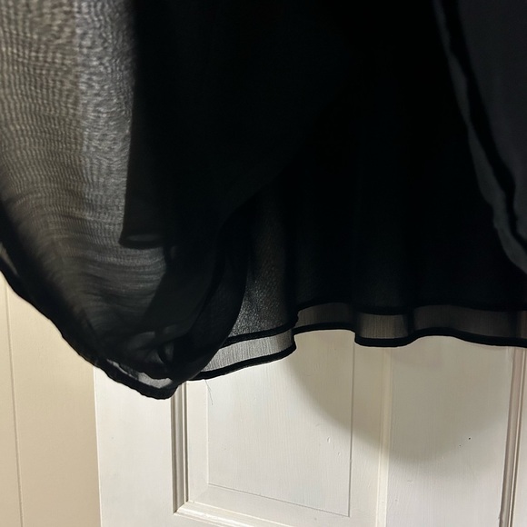 Torrid Women’s Crinkle Chiffon Lace Trim Top Size 2X Sheer Witchy Flounce - Picture 7 of 13